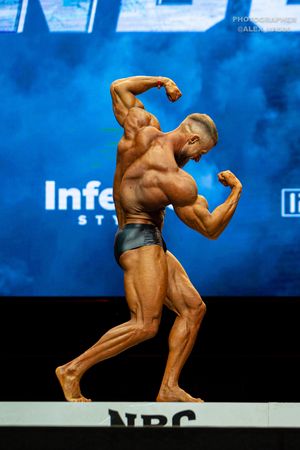 СLASSIC PHYSIQUE НОВИЧКИ